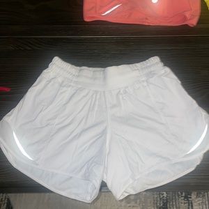 lululemon size 4 4” low rise